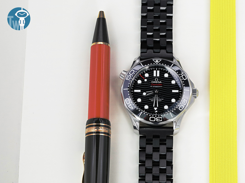 strapcode-watch-bands-W_SS202003BBK024_Omega-Seamaster-300m-21030.jpg strapcode-watch-bands-W_SS202003BBK024_Omega-Seamaster-300m-21030.jpg