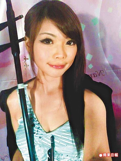 北門婚紗基地每周末14:00~17:00還有正妹組成的樂團演奏。 北門婚紗基地每周末14:00~17:00還有正妹組成的樂團演奏。