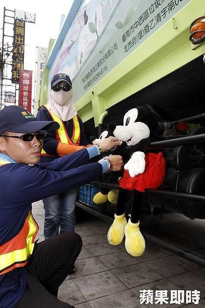 5-21-3.jpg 5-21-3.jpg