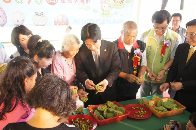 6-1-11.jpg 6-1-11.jpg