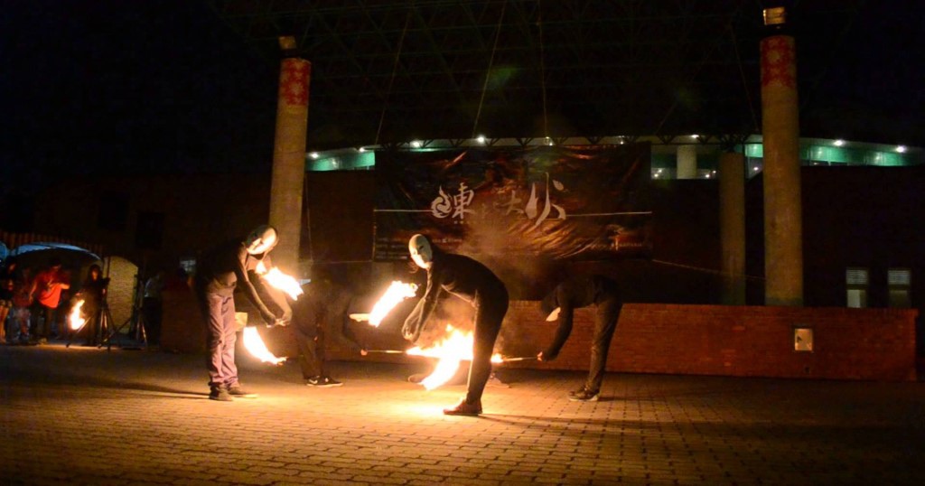 11-12-8.jpg 11-12-8.jpg