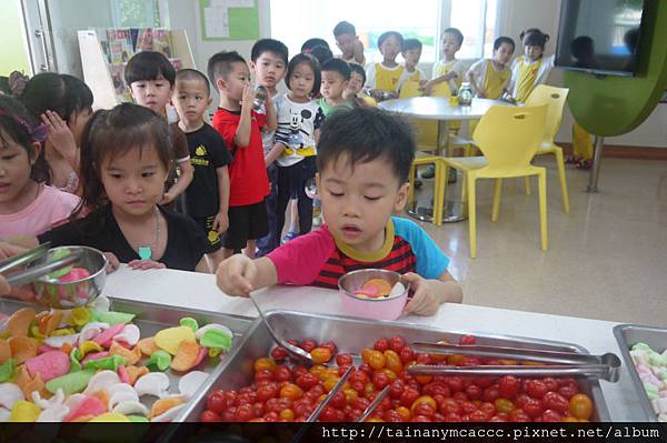 104兒童節歡樂餐  (12).JPG