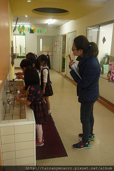 106.03.06衛生所抽查洗手五步驟 (1).JPG