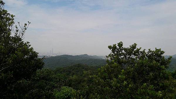 1535777945930 1535777945930