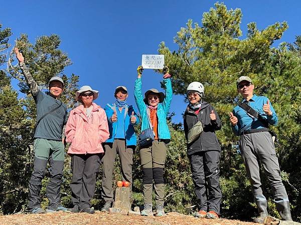 南三段 笑中帶淚的野蠻遊戲10日行~錦毛鼠 百岳行