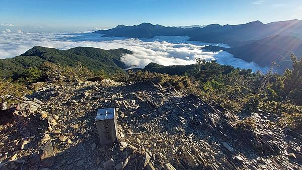 南三段 笑中帶淚的野蠻遊戲10日行~錦毛鼠 百岳行