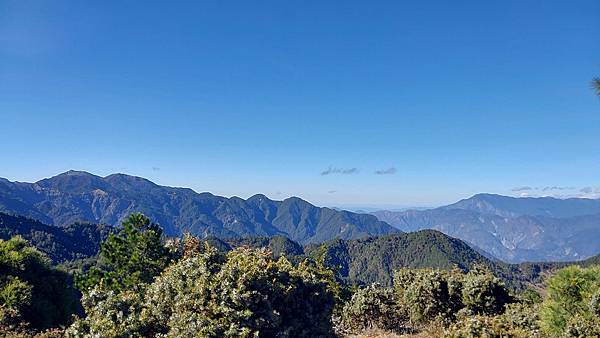 南三段 笑中帶淚的野蠻遊戲10日行~錦毛鼠 百岳行