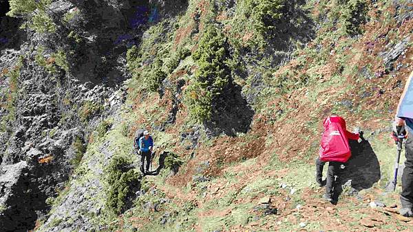 南三段 笑中帶淚的野蠻遊戲10日行~錦毛鼠 百岳行