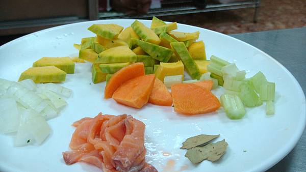 燻鮭魚南瓜濃湯材料集合