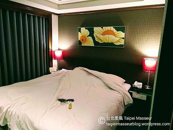 台北市首選 大安區 昇美精旅 昇美精品旅店 Hotel Bchic 台北柔風 Taipei Masseur 男油壓師 男按摩師 油壓 按摩 體療 譚崔按摩 仕女按摩 私密按摩 Oil Massage Tantra Yoni Sensual Massage SPA 15.jpg