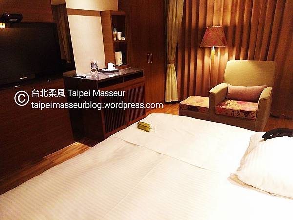 力麗哲園商旅 台北館 Lealea Garden Hotel Taipei 台北柔風 Taipei Masseur 男油壓師 男按摩師 油壓 按摩 體療 譚崔按摩 仕女按摩 私密按摩 Oil Massage Tantra Yoni Sensual Massage SPA 11.jpg