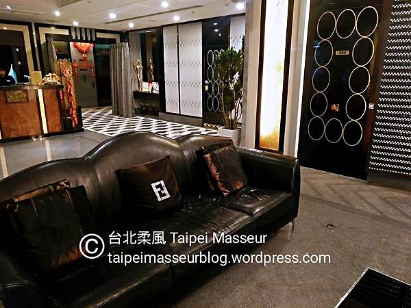 伸適商旅 Hotel Sense 捷運中山國小站 台北柔風 Taipei Masseur 男油壓師 男按摩師 油壓 按摩 體療 譚崔按摩 仕女按摩 私密按摩 Oil Massage Tantra Yoni Sensual Massage SPA 32.jpg