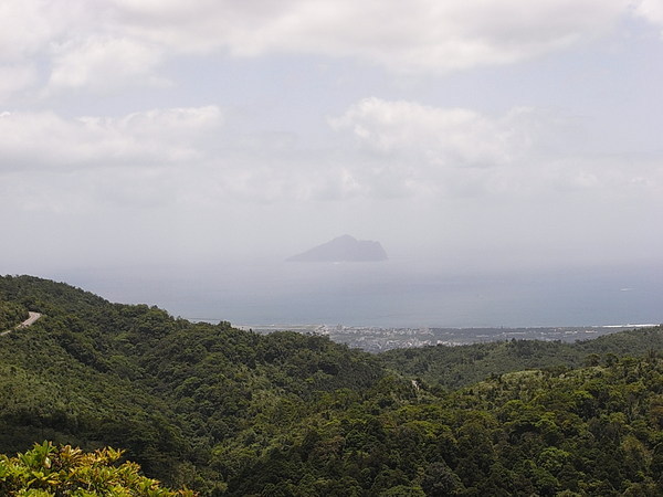 遙望龜山鄉