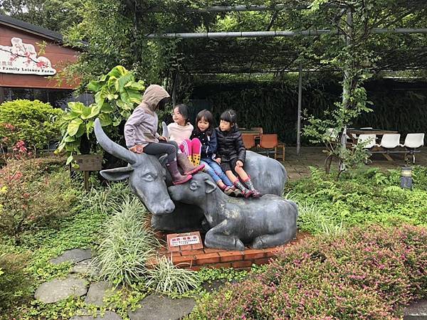 43851602_2268959306719091_7025784846567866368_n.jpg 43851602_2268959306719091_7025784846567866368_n.jpg