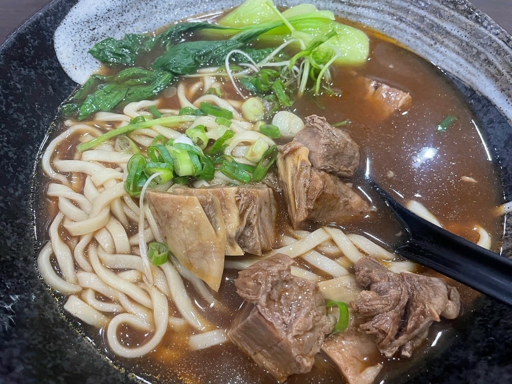 東門站美食(普通).御牛殿麵食鍋物.北辰談吃~主打特色牛肉刺