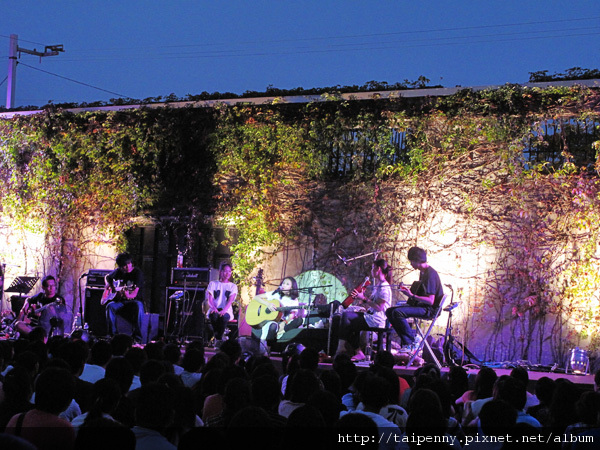 露天的氣氛又是截然不同的感覺