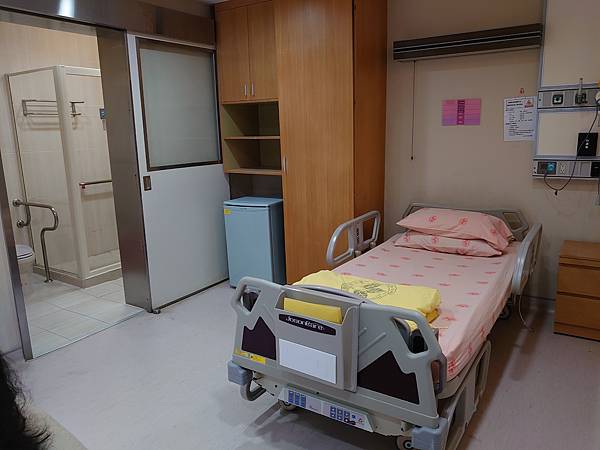 台北榮總碘131治療紀錄,甲狀腺癌開刀手術後的禁閉治療...