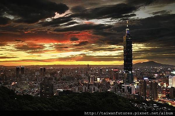 山雨欲來風滿樓