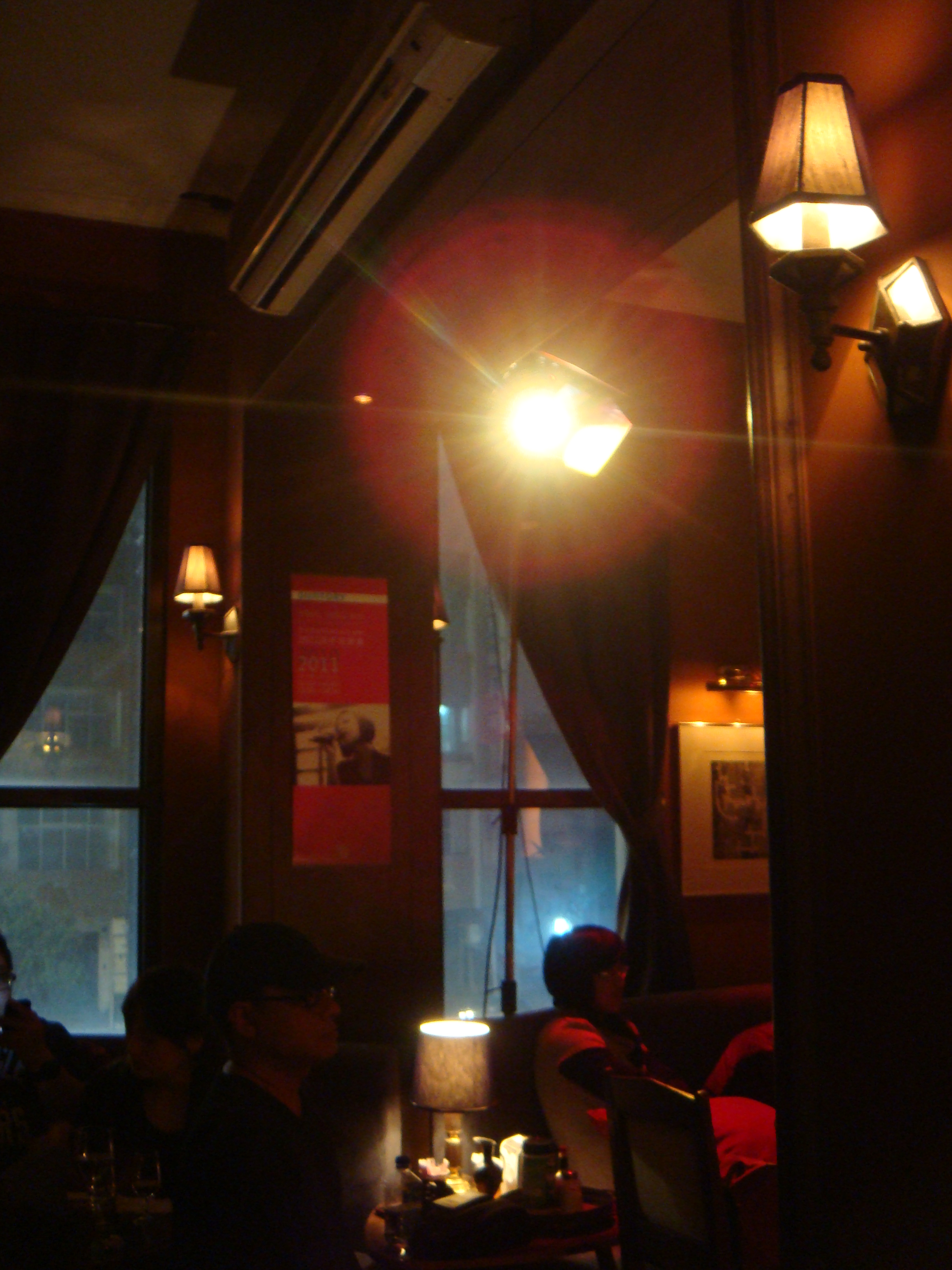 20110218-0219Marsalis Bar 馬沙里斯爵士酒館一隅08