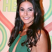 29emmanuelle-chriqui-alexandra-wyman1