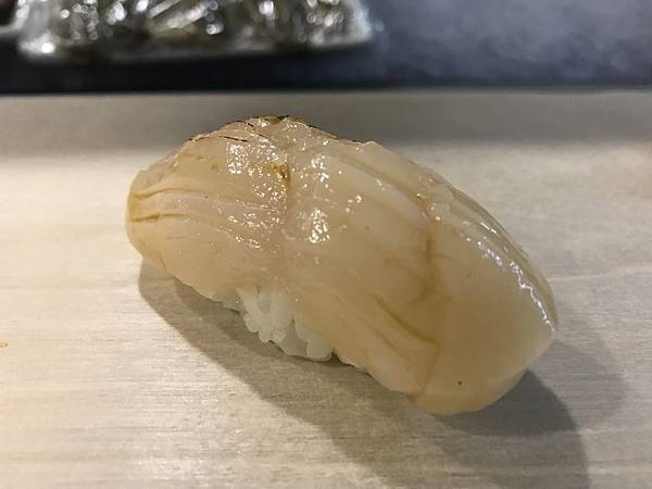 [食記] 桃園中壢-平價板前壽司-初陣壽司