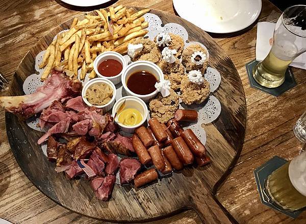 [食記] 桃園中壢-隱藏優惠別錯過-金色三麥