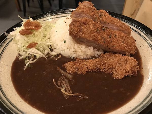 [食記] 老宅中的文青日式咖哩-七曜日咖哩