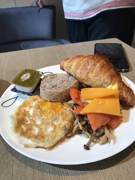 [心得] 台北 萬豪酒店Lounge各時段食物分享
