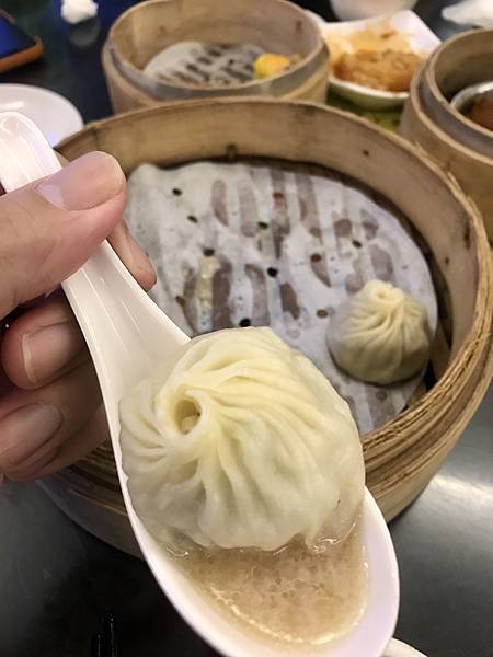 [食記] 台北大安-米其林推薦-杭州小籠湯包