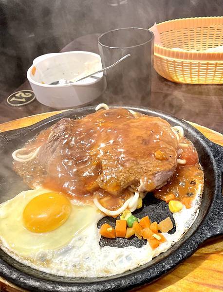 [食記] 多樣化副餐平價牛排-有煎牛排館