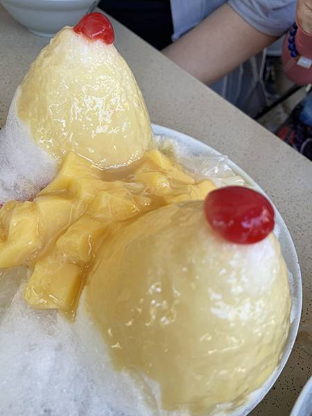 [食記] 宜蘭-在地人推薦34G造型冰-向日葵冰店