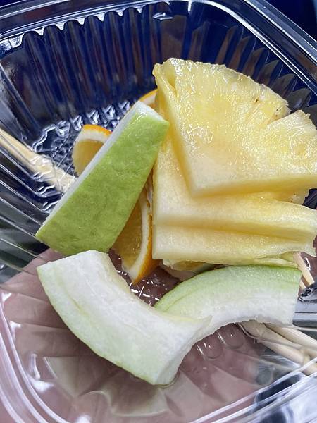 [分享] 環島之星夢想號-迪士尼100週年主題列車