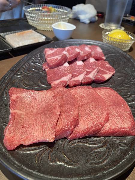 2023東京自由行-新宿單點式燒肉-和牛焼肉 やくにく