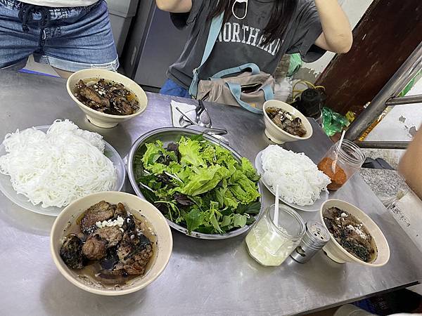 [食記] 越南河內-米其林推薦小吃-Tuy Bún Ch34