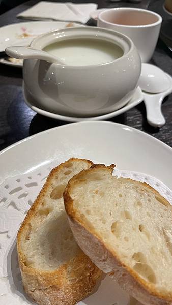 高雄左營-聯上大飯店中港式飲茶還有烤鴨多吃-悅品中餐廳(博愛