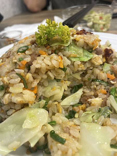 [食記] 桃園中壢-料多炒飯-帥哥炒飯牛肉麵專賣店