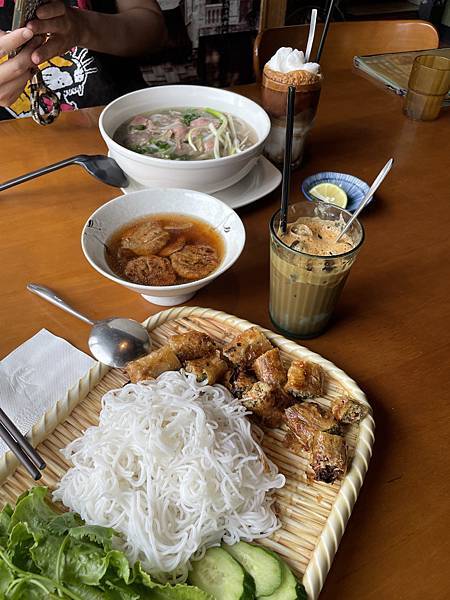 [食記] 桃園中壢-特色北越小吃-1981cafe