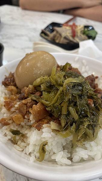 [食記] 桃園中壢-份量大選擇多-懶得煮客家麵館