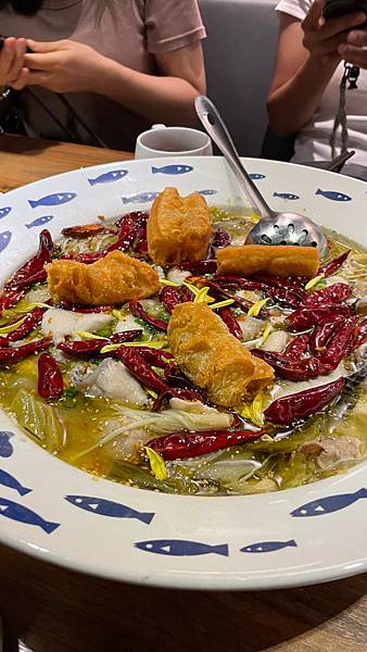 [食記] 台北信義-刁民酸菜魚(信義松仁店)