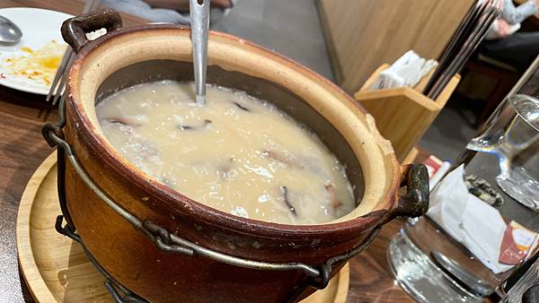 [食記] 桃園中壢-多樣化粥品茶店-十二月