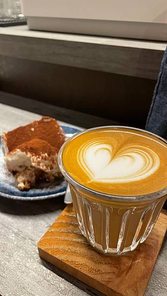 [食記] 基隆-小巷中的療癒基地-渡邊珈琲製造所