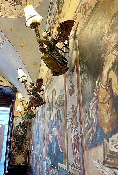 [食記] 斯洛伐克-中古世紀氛圍吃甜點-Kormuth