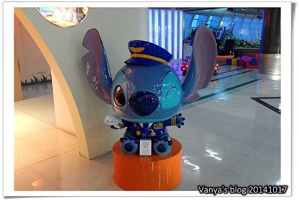 機加酒-高雄小港機場的可愛史迪奇