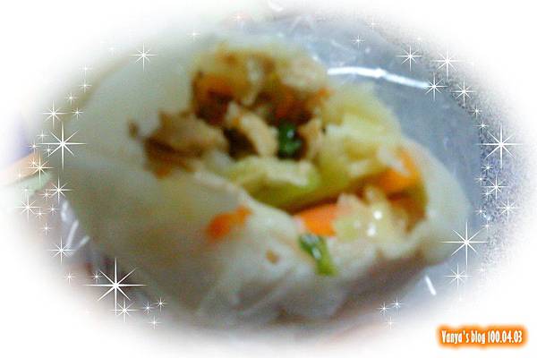 老媽自己包的春捲,內餡滿滿