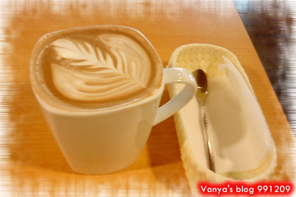 高雄大遠百 17F的黑潮咖啡－超好喝的摩卡其諾