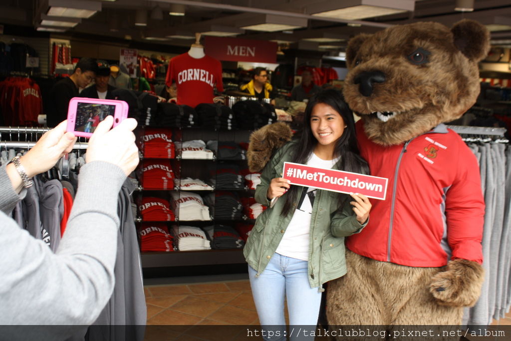 Cornell University_Touchdown_the Big Red Bear_2.jpg