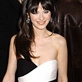 Zooey Deschanel_92.jpg