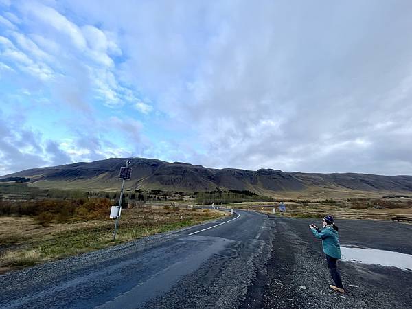 DAY9《冰島西部-Hraunfossar 熔岩瀑布/Bar