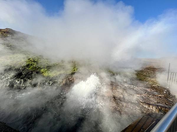 DAY9《冰島西部-Hraunfossar 熔岩瀑布/Bar