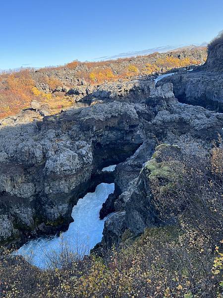 DAY9《冰島西部-Hraunfossar 熔岩瀑布/Bar